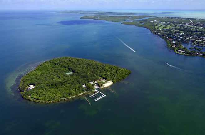 Isla privada en venta por $ 110 millones en Los Cayos de Florida